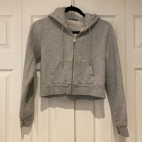 Brandy Melville Tops - ‼️BRANDY MELVILLE‼️